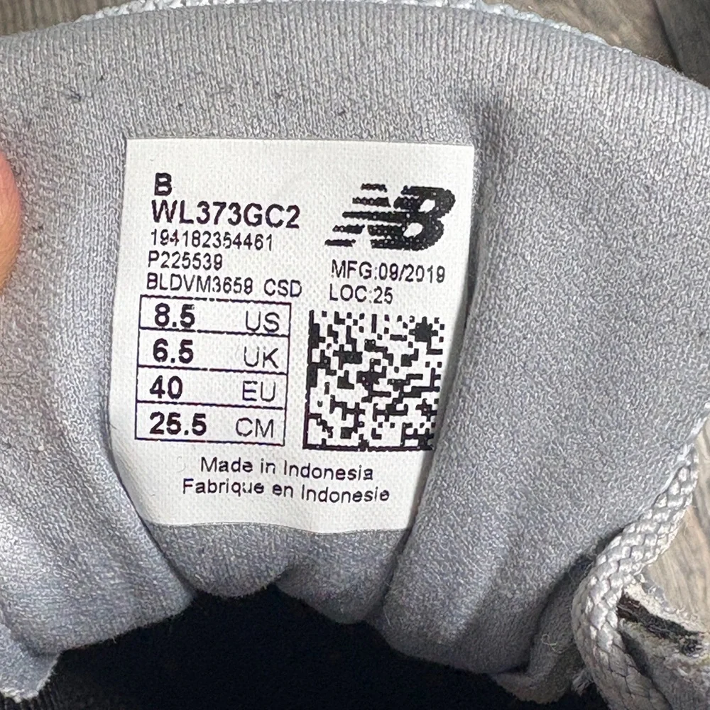 New Balance Women's 373v2 Trainers 8.5 - Picture 2 of 13